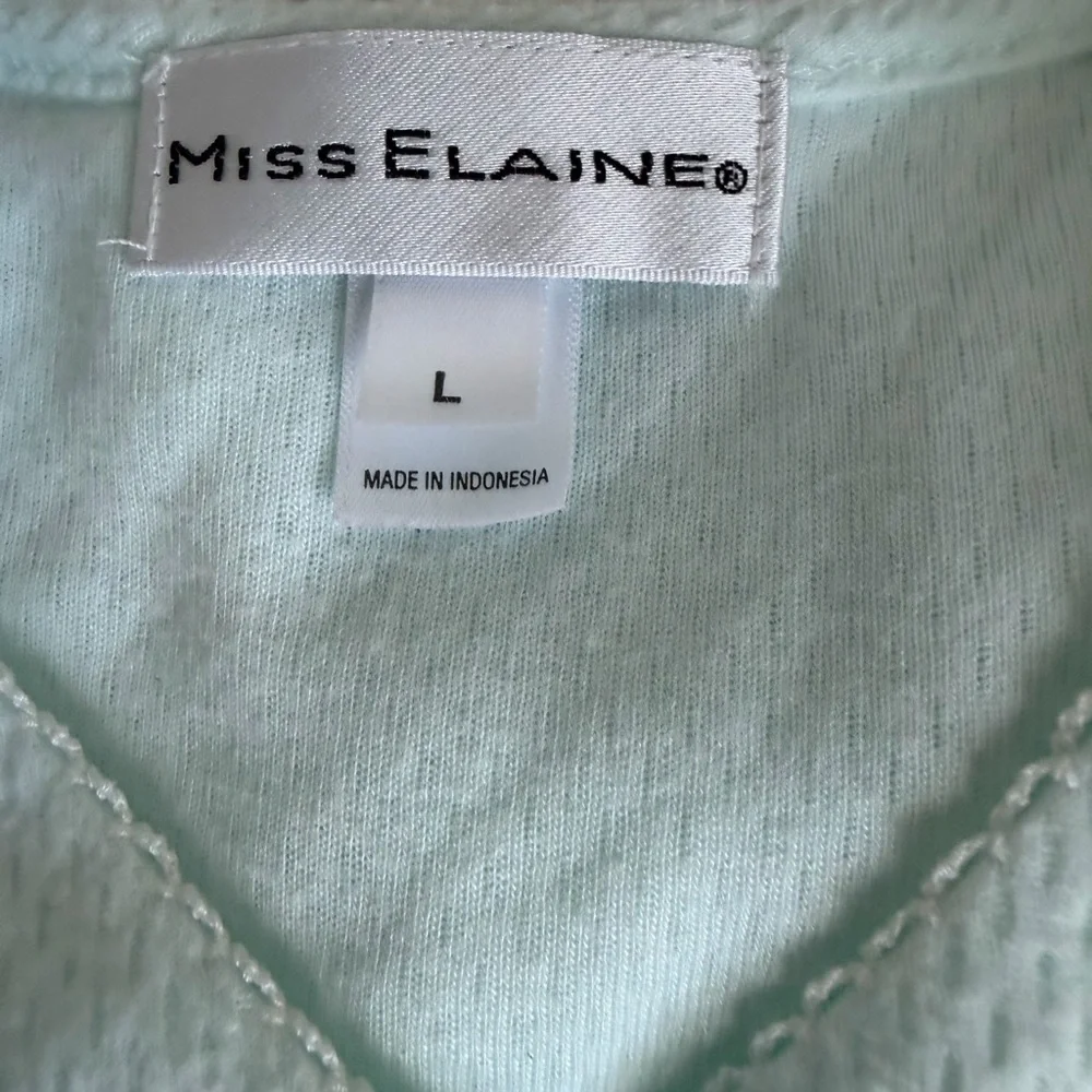 Miss Elaine green nightgown long sleeve sz L‎